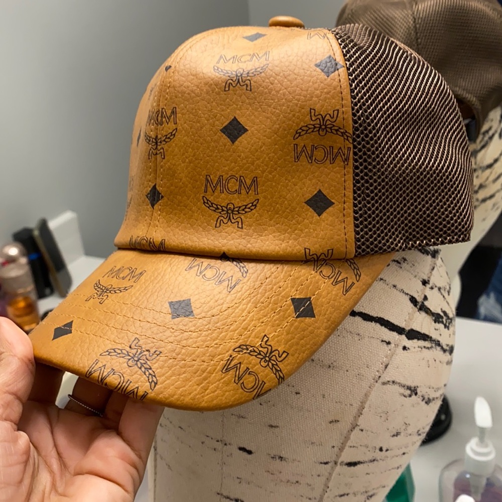 MCM HAT